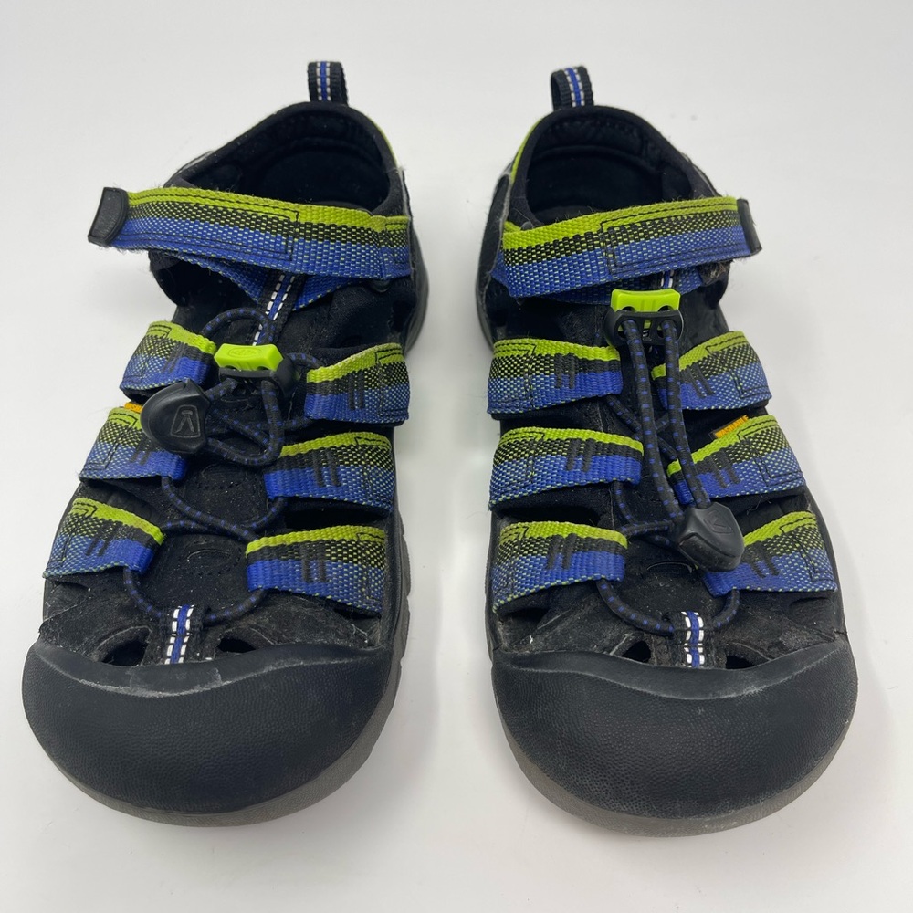 KEEN: Newport H2 Kid Sz 2 Black Waterproof Sport Hiking Shoe Sandal